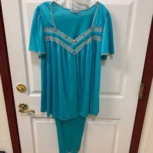 Only Necessities Nylon Pajamas. Aqua Size 14/16